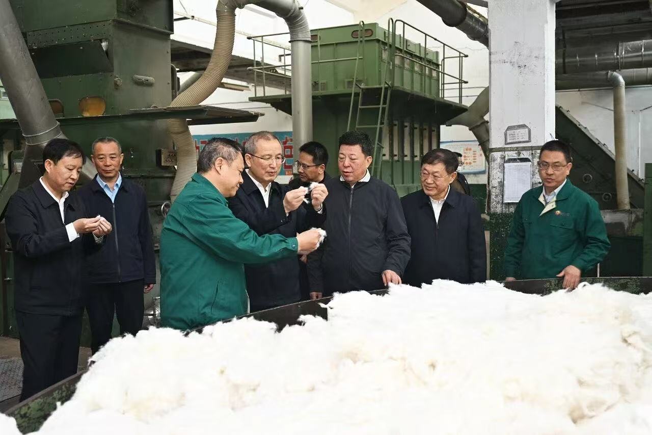 20260424张春林在我市宣讲.jpg