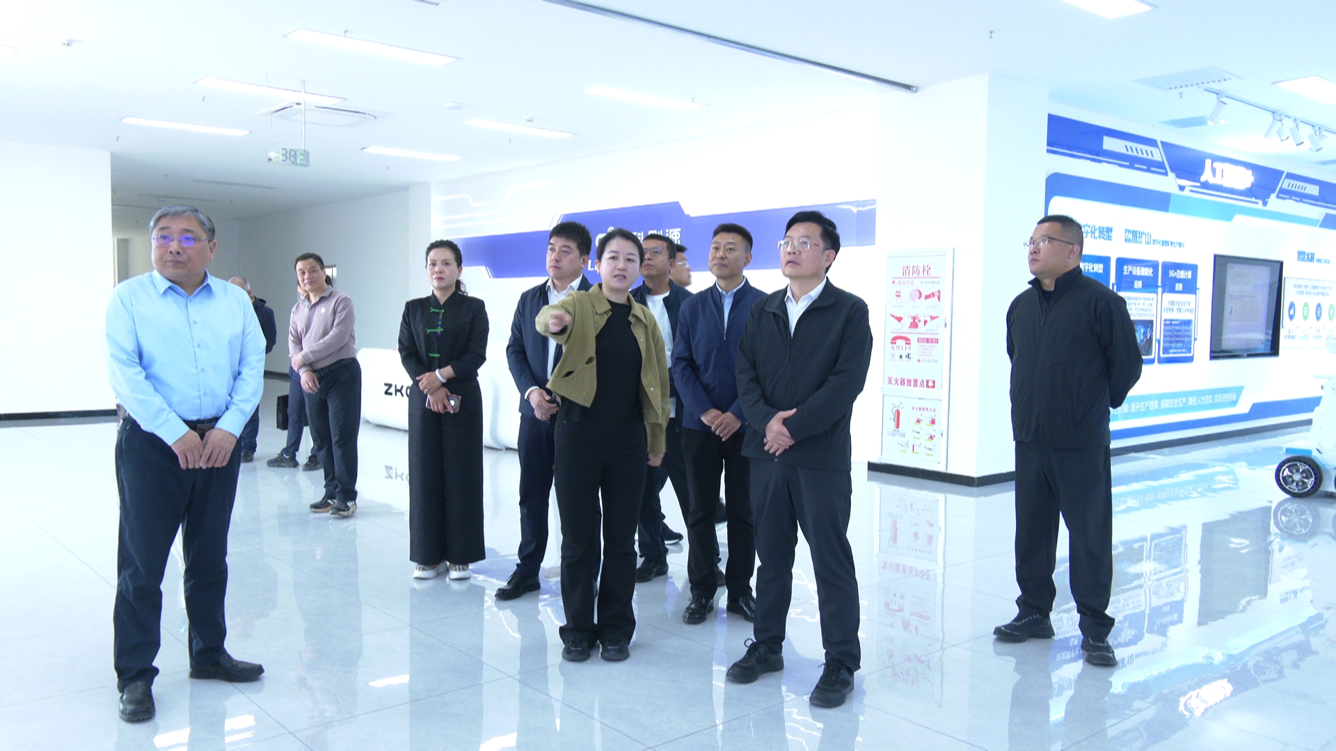20260509王学琦赴开发区视察调研.jpg